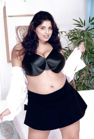 18 year old cutie Christine Paradise pulling denim shorts aside